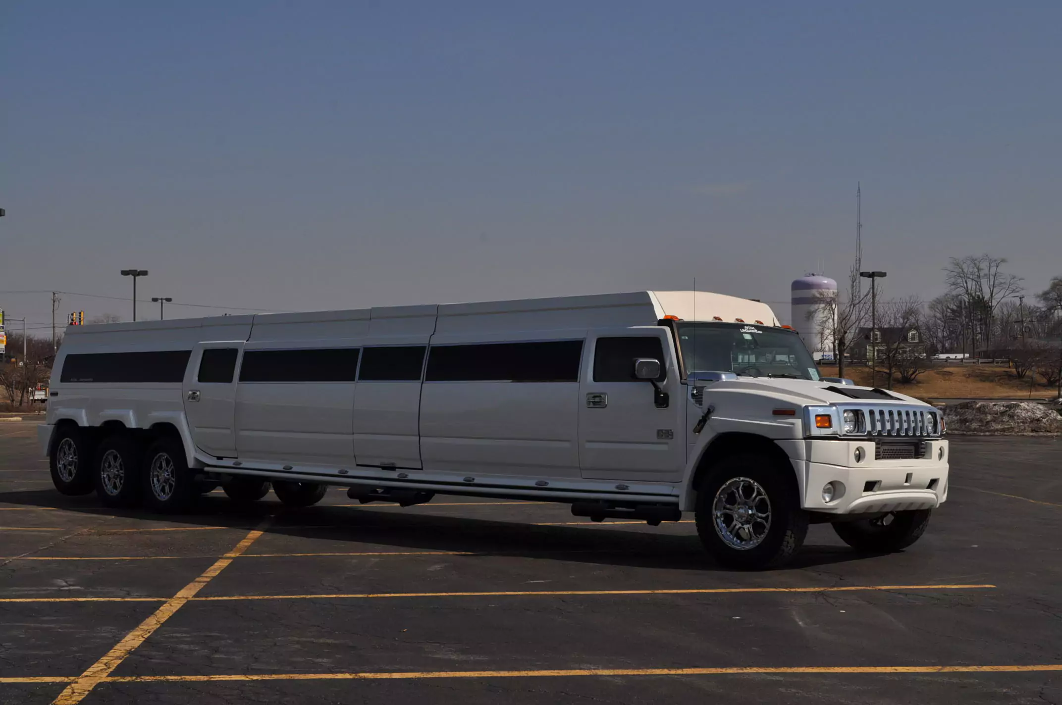ᑕ❶ᑐ Chicago Limo (30 Passengers) - Hummer H2 Triple Axle for Hire
